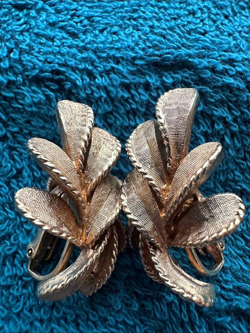 Franco’s Gold Tone Earrings with Patent #. Lovely Leaf Cluster & Details Clip On